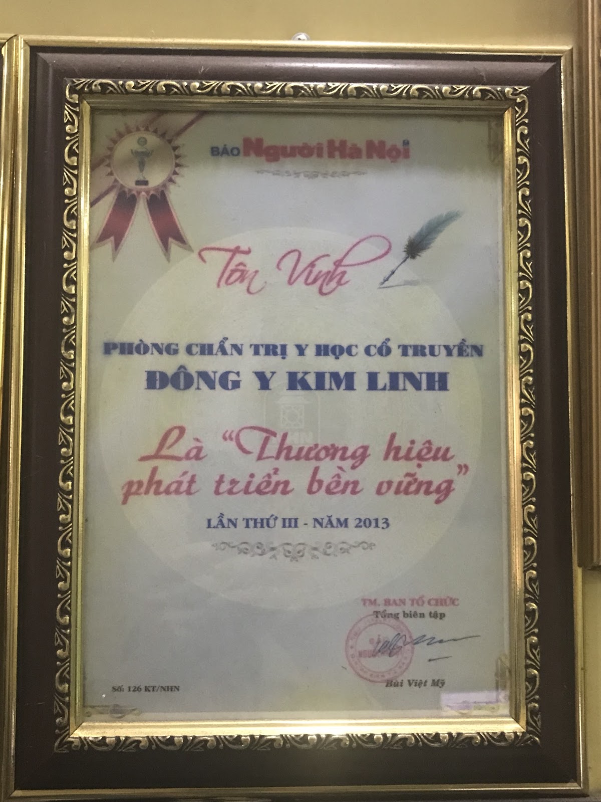 Báo Người Hà Nội trao tặng : "Thương hiệu phát triển bền vững "